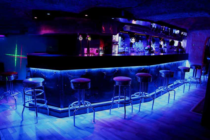 The Blue Girl nightclub in Tignes Val Claret