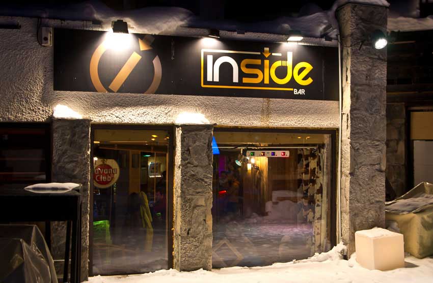 Le bar/pub 'Inside' à Tignes Val Claret